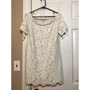 Off the shoulder Lace Dress